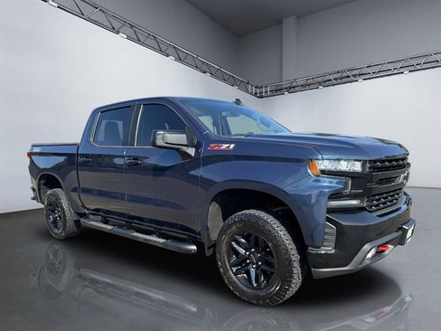 Used 2020 Chevrolet Silverado 1500 LT Trail Boss AWD/4WD image 11