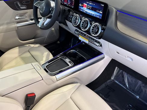 New 2026 Mercedes-Benz GLA 250 4MATIC image 15