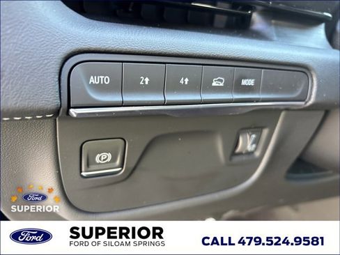 Used 2022 Cadillac Escalade ESV Luxury w/ LPO, Illumination Package image 26