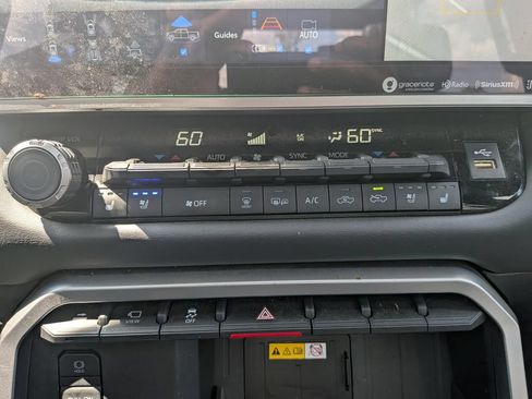 Used 2024 Toyota Tundra Platinum RWD image 22
