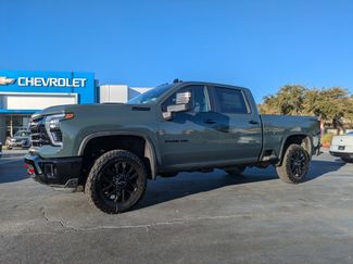 New 2026 Chevrolet Silverado 2500 LT w/ Trail Boss Package video 2