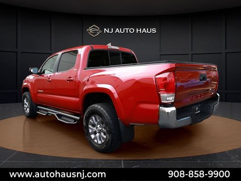 Used 2016 Toyota Tacoma SR5 w/ SR5 Appearance Package (SN) AWD/4WD image 9