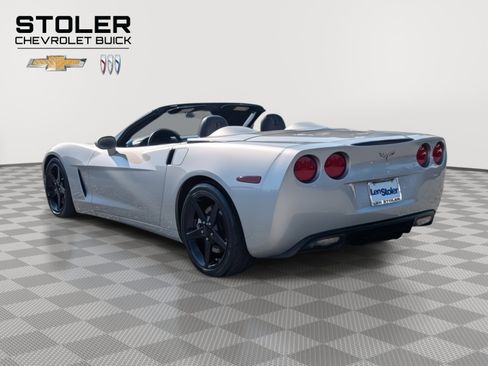 Used 2006 Chevrolet Corvette Convertible w/ Preferred Equipment Group image 3