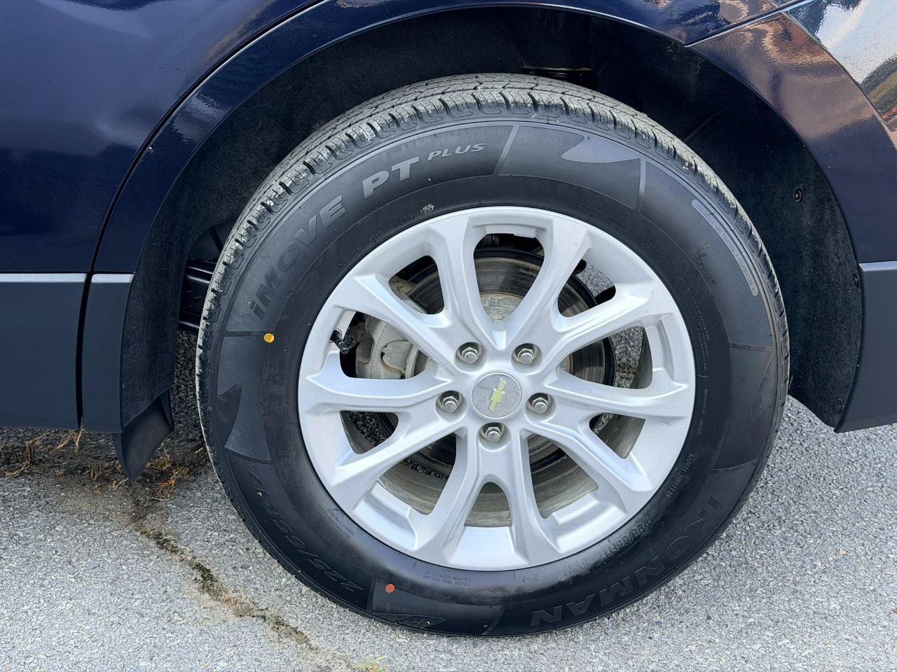 Used 2020 Chevrolet Equinox LS AWD/4WD image 21