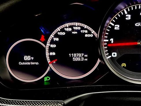 Used 2019 Porsche Panamera GTS AWD/4WD image 32