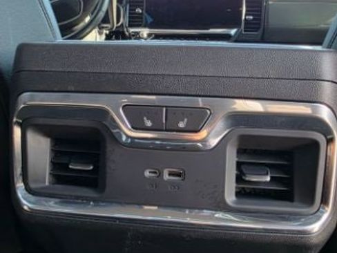 Used 2024 GMC Sierra 2500 SLT w/ SLT Premium Package image 55