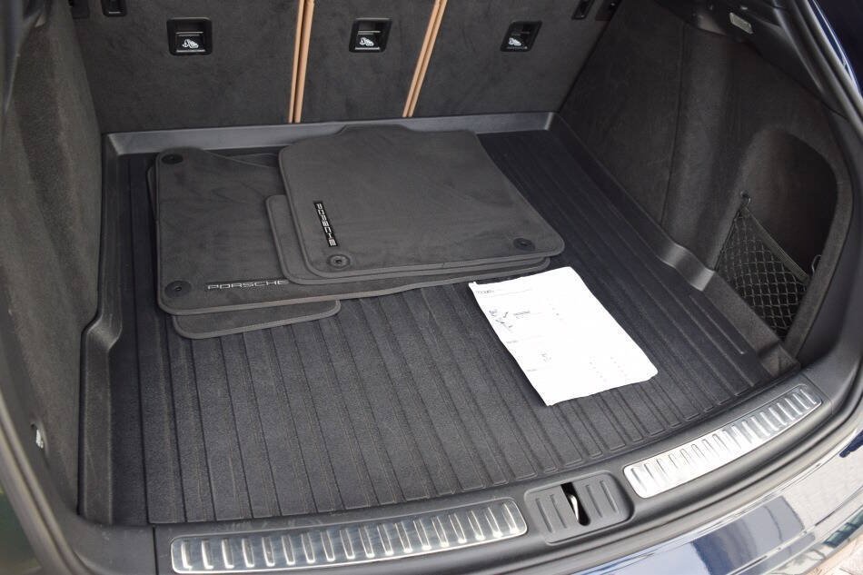 Used 2019 Porsche Macan AWD/4WD image 79