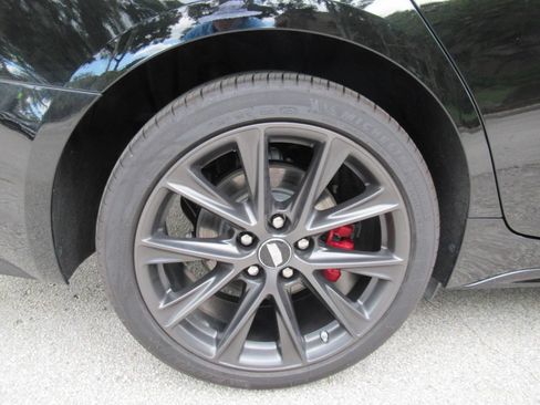 Certified 2025 Cadillac CT5 V w/ Technology Package AWD/4WD image 9
