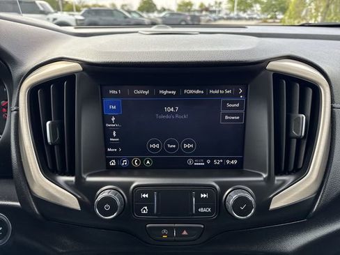 Used 2024 GMC Terrain Denali w/ Denali Premium Package AWD/4WD image 13