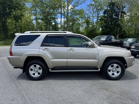 Used 2003 Toyota 4Runner Limited w/ Preferred Accessory Pkg AWD/4WD image 6