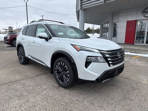 New 2026 Nissan Rogue Platinum image 2