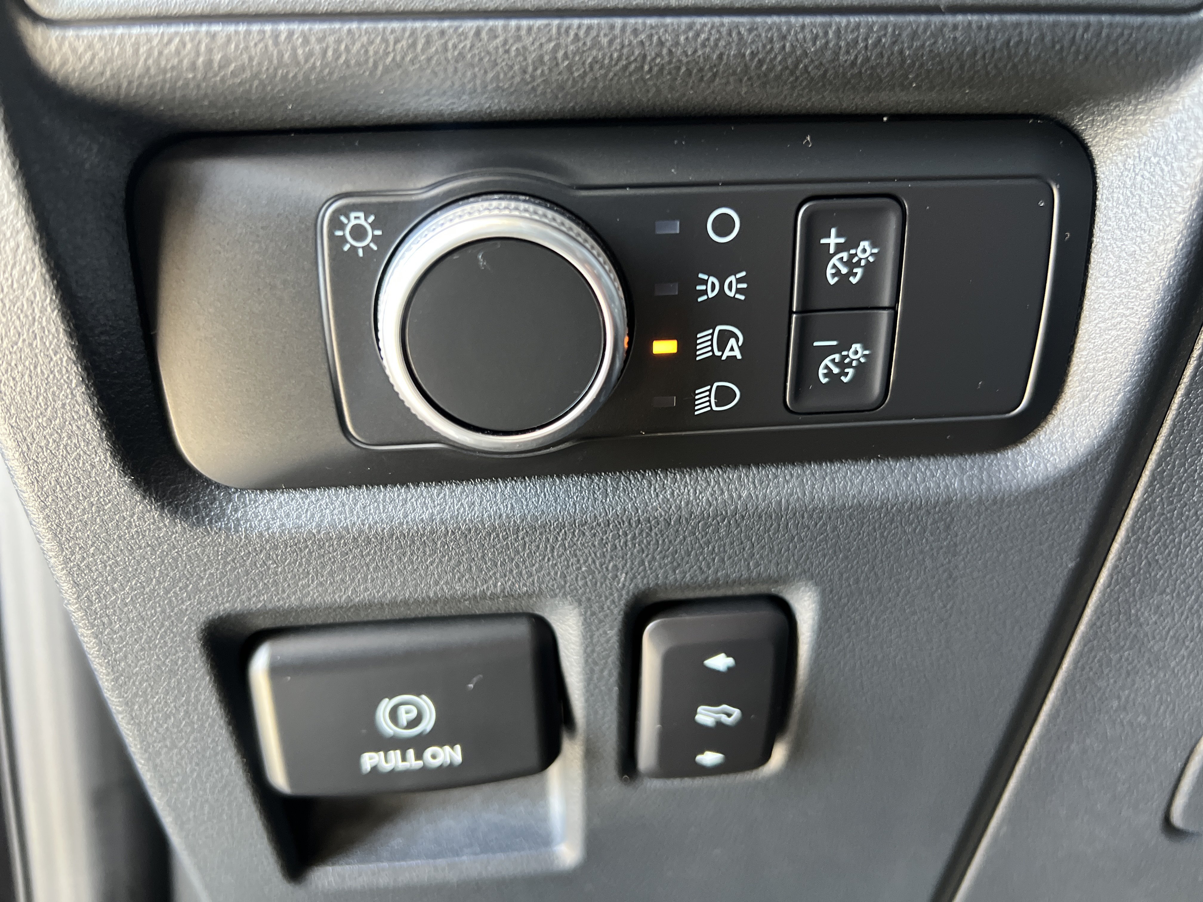 Used 2022 Ford Expedition XLT AWD/4WD image 24