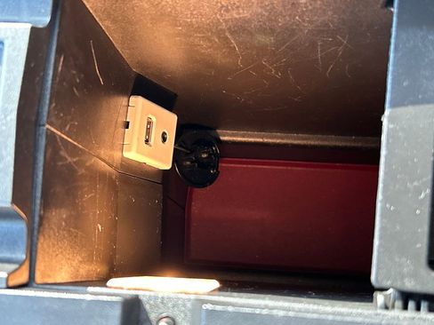 Used 2017 Chevrolet Equinox LS image 17