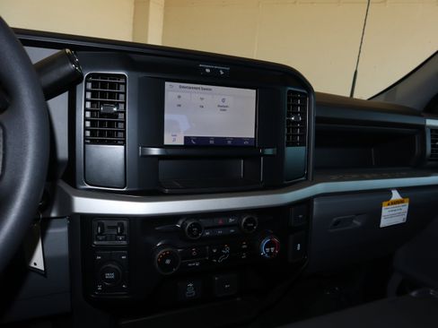 New 2026 Ford F250 XL w/ STX Appearance Package AWD/4WD image 24