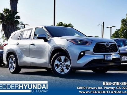 Used 2025 Toyota Highlander LE