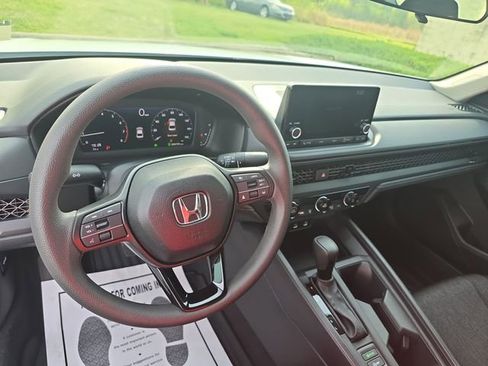 Used 2025 Honda Accord LX image 16