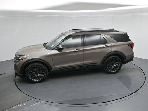 New 2026 Ford Explorer ST-Line RWD image 46
