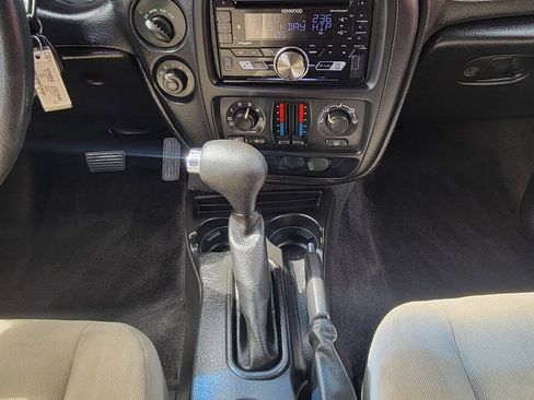 Used 2005 Chevrolet TrailBlazer LS w/ LS Preferred Equipment Group AWD/4WD image 25
