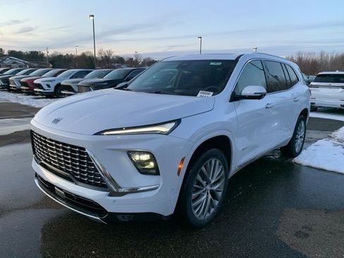 New 2026 Buick Enclave Avenir w/ Super Cruise Package FWD image 8