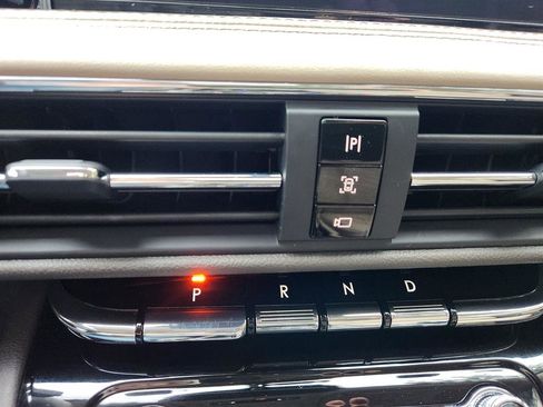 Used 2022 Lincoln Corsair AWD w/ Premium Package image 39