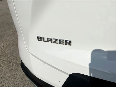 Used 2023 Chevrolet Blazer LT image 8