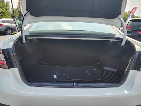 Used 2024 Subaru Legacy Premium image 28