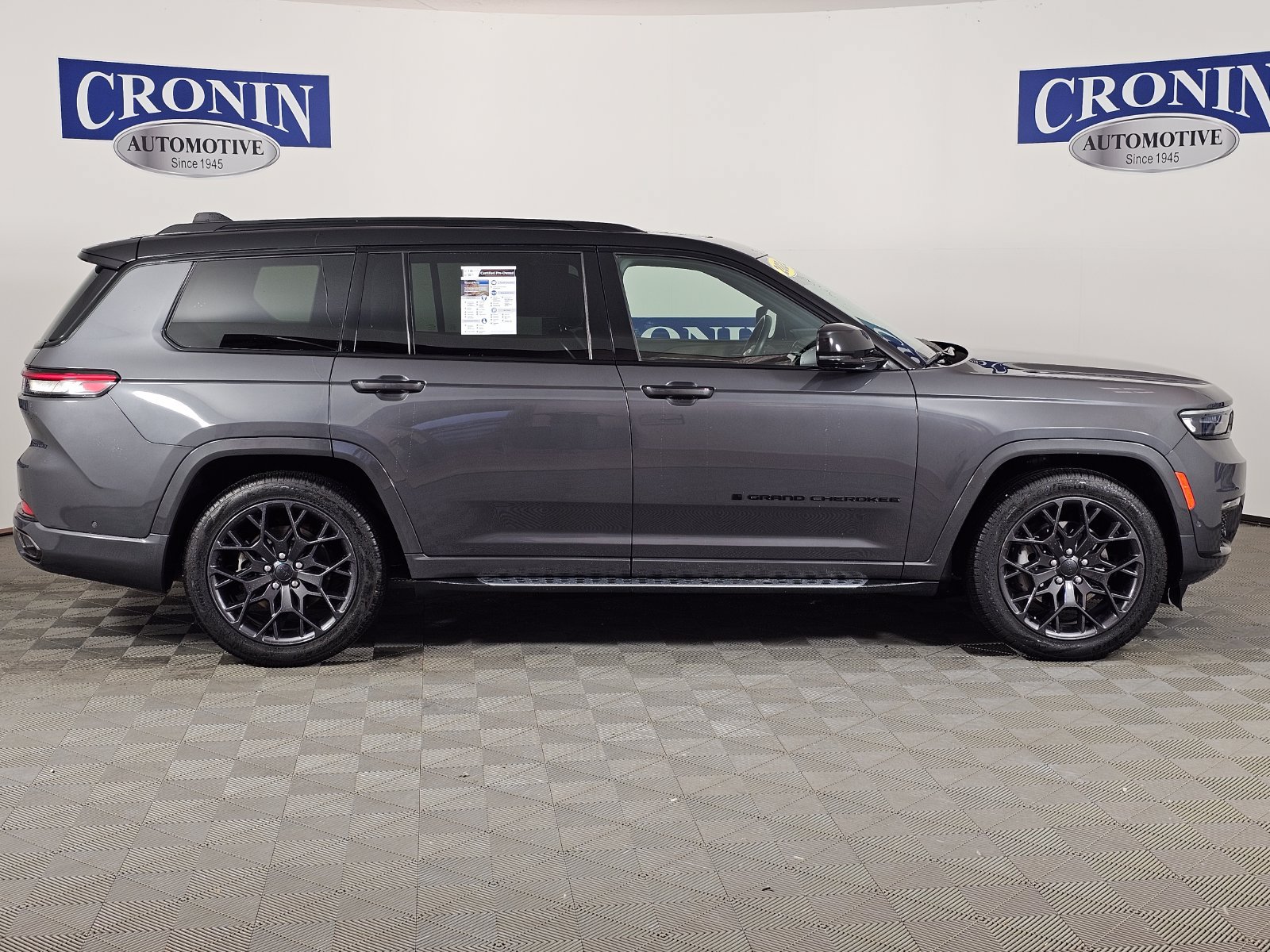 Used 2024 Jeep Grand Cherokee L Summit w/ High Altitude Package AWD/4WD image 40