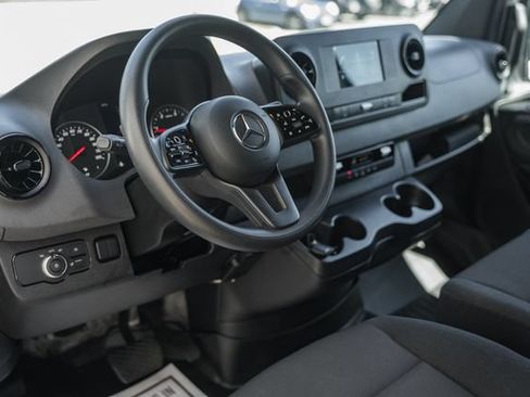 Used 2024 Mercedes-Benz Sprinter 3500 image 26