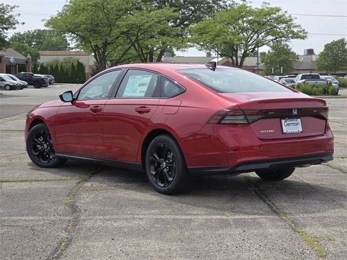 New 2025 Honda Accord SE image 14