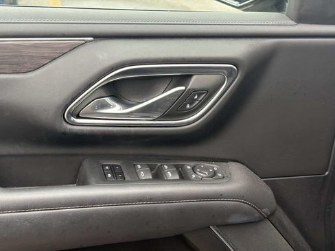 Used 2023 Chevrolet Tahoe LT w/ Luxury Package RWD image 20