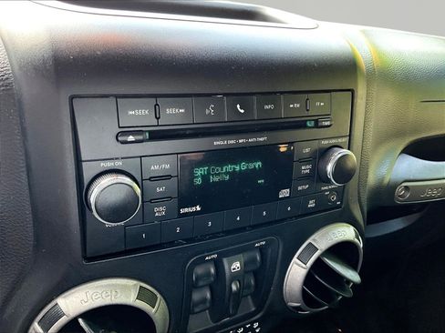 Used 2013 Jeep Wrangler Unlimited Sport AWD/4WD image 14