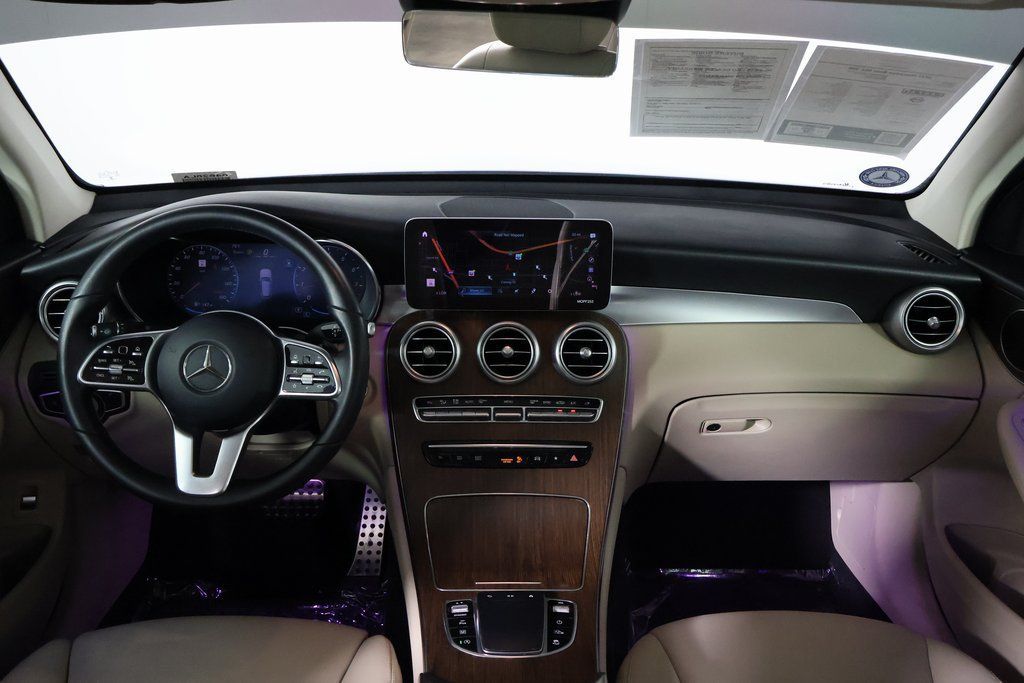 Used 2021 Mercedes-Benz GLC 300 image 8