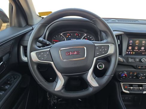 Used 2024 GMC Terrain SLE w/ Driver Convenience Package FWD image 14