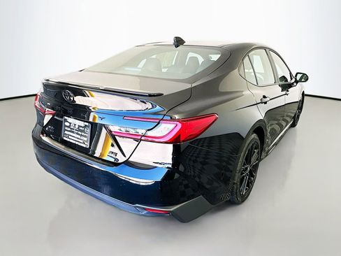 Used 2025 Toyota Camry SE w/ Convenience Package AWD/4WD image 7
