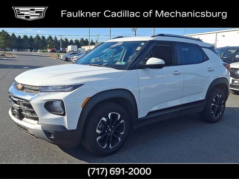 Used 2023 Chevrolet TrailBlazer LT w/ Convenience Package AWD/4WD image 2