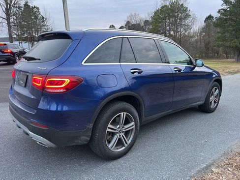 Used 2021 Mercedes-Benz GLC 300 4MATIC image 5