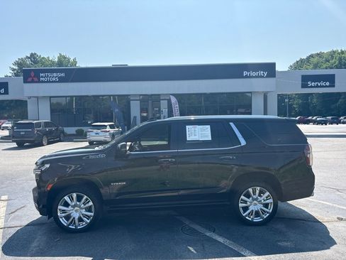 Used 2021 Chevrolet Tahoe High Country AWD/4WD image 6