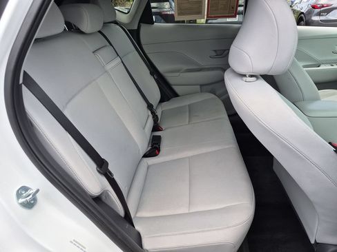 Used 2025 Hyundai Kona SEL FWD image 30