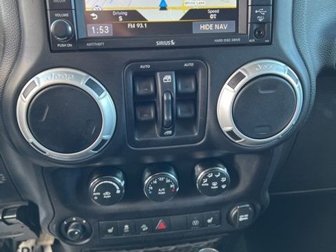 Used 2016 Jeep Wrangler Unlimited Sahara w/ Dual Top Group image 11