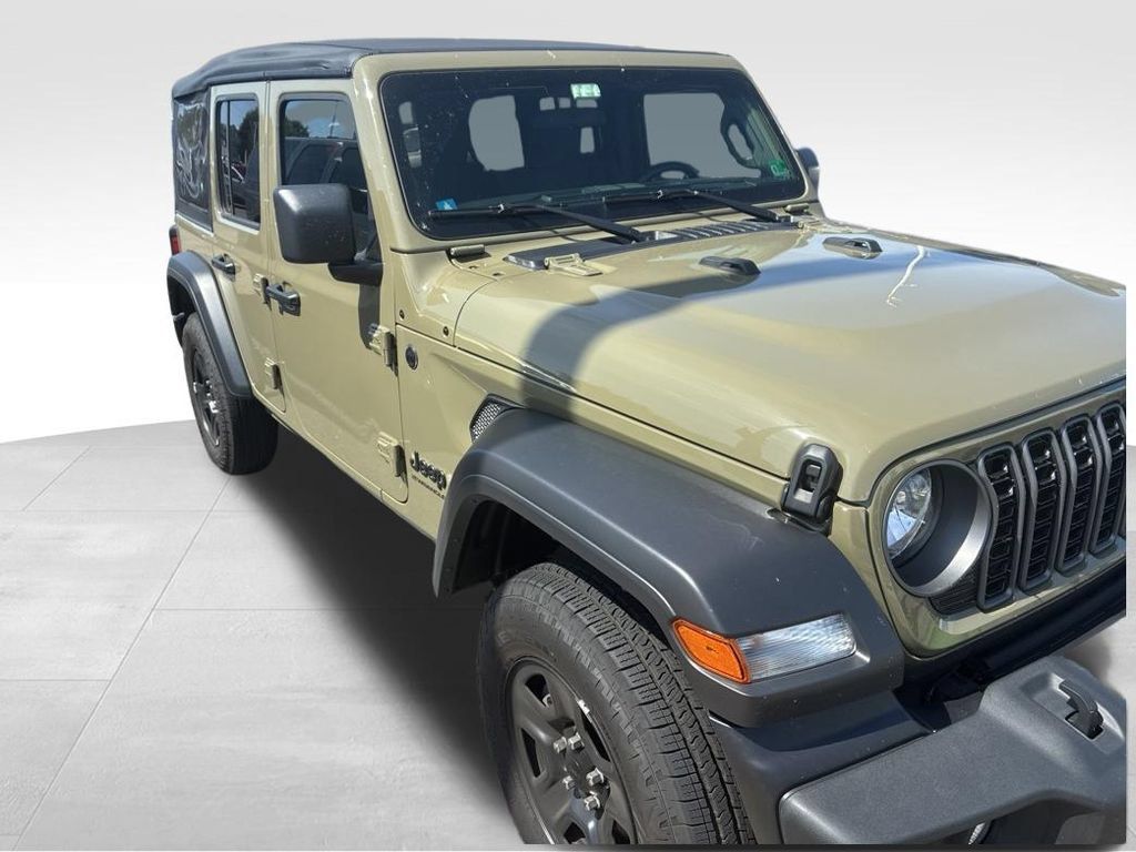 Used 2025 Jeep Wrangler Unlimited Sport AWD/4WD image 28