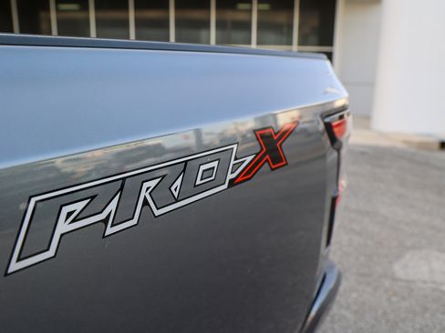 Used 2025 Nissan Frontier Pro-X image 14