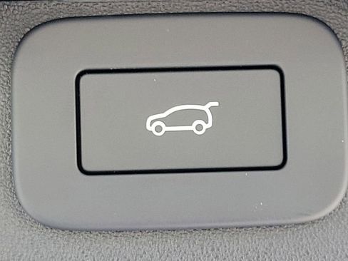 New 2025 Land Rover Discovery Metropolitan Edition AWD/4WD image 11