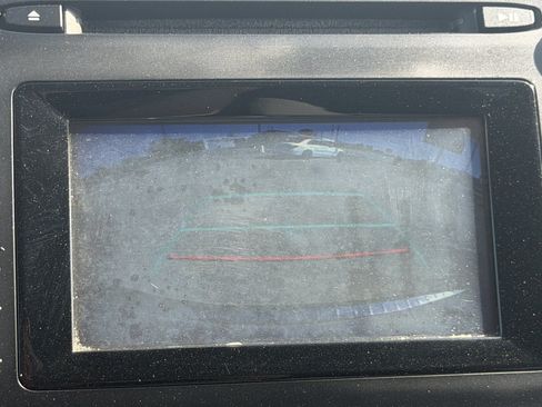 Used 2019 Toyota Highlander LE FWD image 23