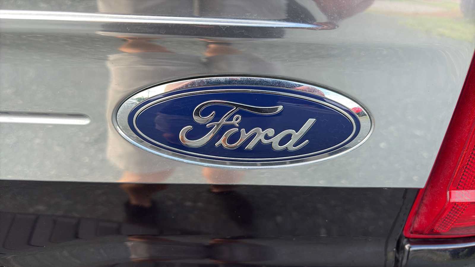 Used 2022 Ford F150 Limited AWD/4WD image 11