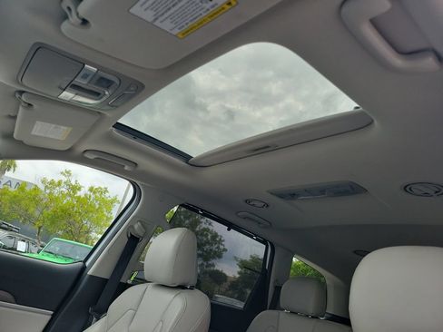 Used 2020 Kia Telluride EX AWD/4WD image 29