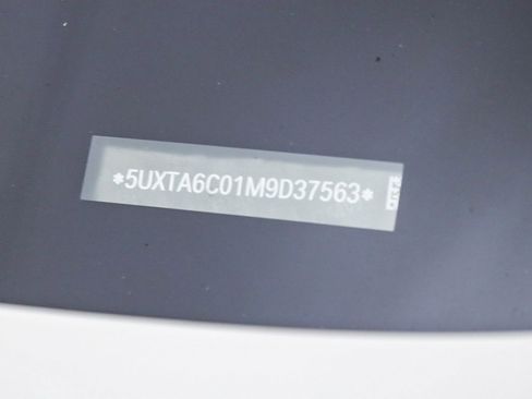 Used 2021 BMW X5 xDrive45e w/ Parking Assistance Package image 30