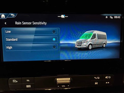 Used 2025 Mercedes-Benz Sprinter 2500 image 35