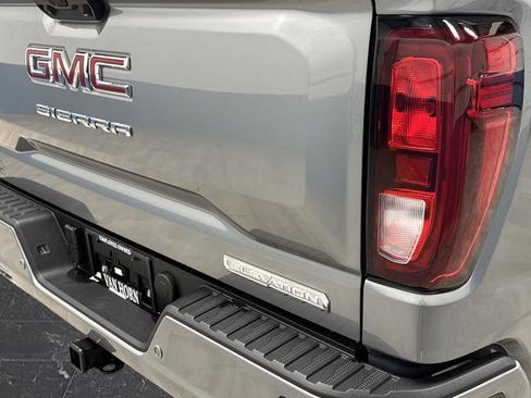 Used 2025 GMC Sierra 1500 Elevation w/ Elevation Premium Package image 36