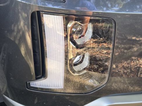 Used 2025 Hyundai Palisade SEL FWD image 12