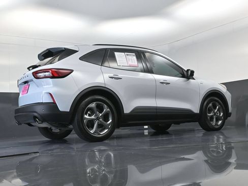 Used 2025 Ford Escape ST-Line w/ Tech Pack #1 FWD image 21